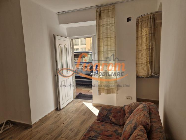 Garsoniera in casa zona Istorica Hotel Ambient,Parter.,curte comuna. - 3