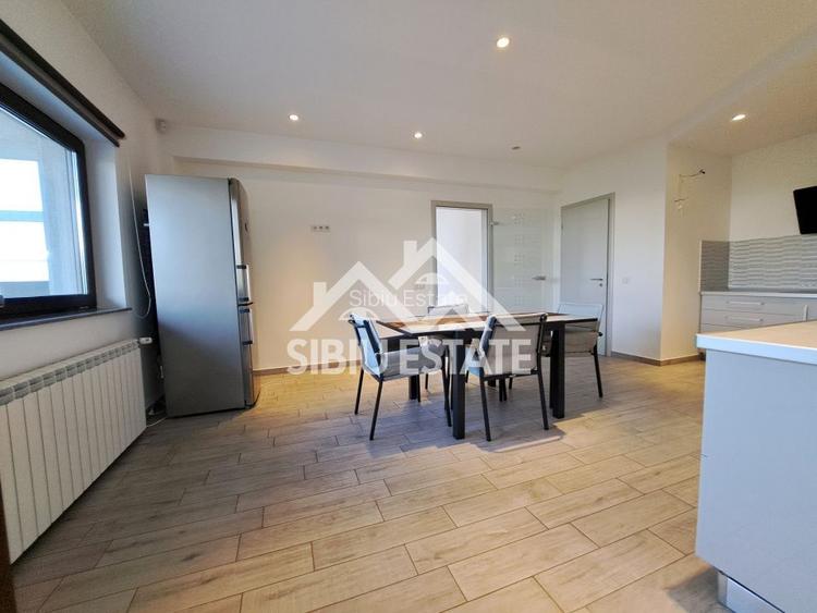 Casa Sibiu, terase panoramice, garaje, teren mare, Sura Mica - 19