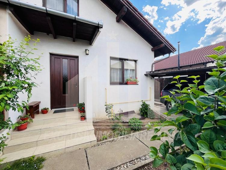 Casa tip duplex de vanzare, Arex