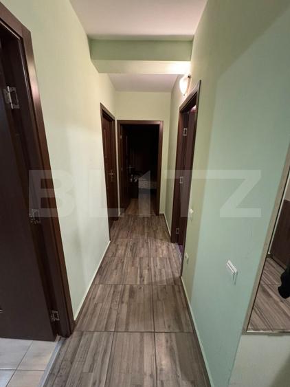 Apartament 2 camere, decomandat, parcare, zona Teilor