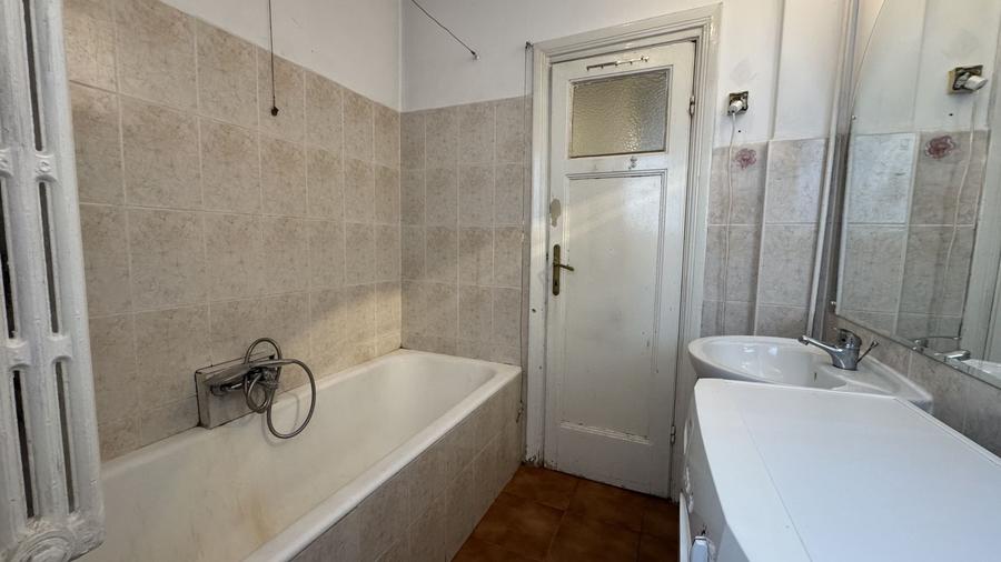Apartament creditabil lângă metrou fără risc seismic.