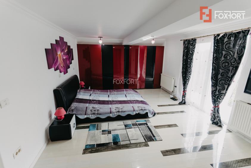 Casa individuala cu 8 camere si lac cu pesti, teren 4424 mp - Jebel - 17