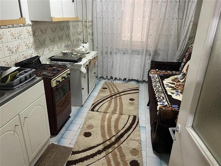 Ap 2 camere si concesiune de 81 mp,  parter, zona Policlinica 2, posibilitate ca - 5