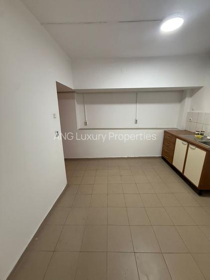 Spatiu cu vizibilitate pentru diverse tipuri de business - 4