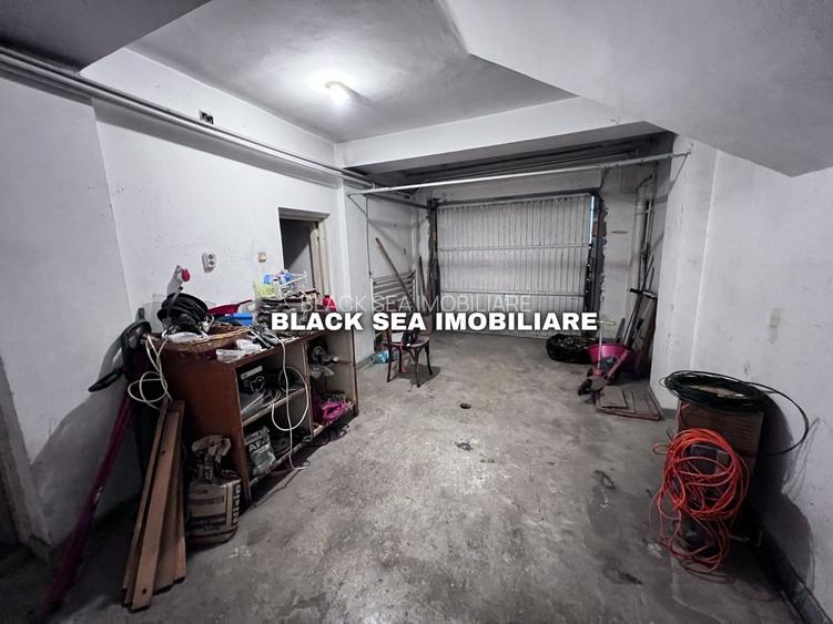 Vila 7 camere D+P+1+M - 2 Garaje - 50m de plaja - Zona centrala - 28