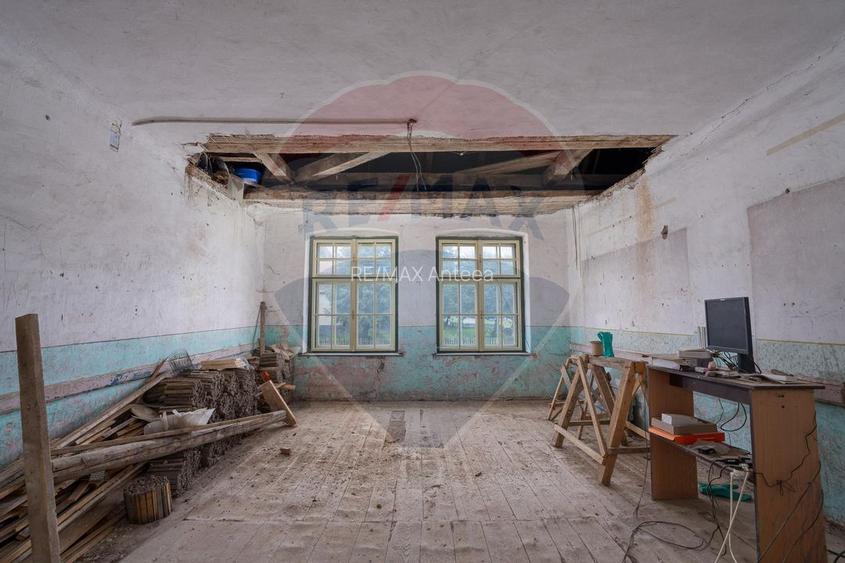 Fostă școală săsească semnată de Fritz Balthes – Bruiu, Sibiu - 8