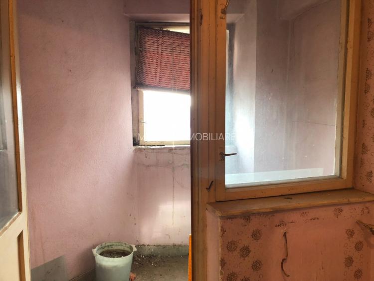 - Calarasilor! Apartament 4 camere decomandat! suprafata 93mp - 14