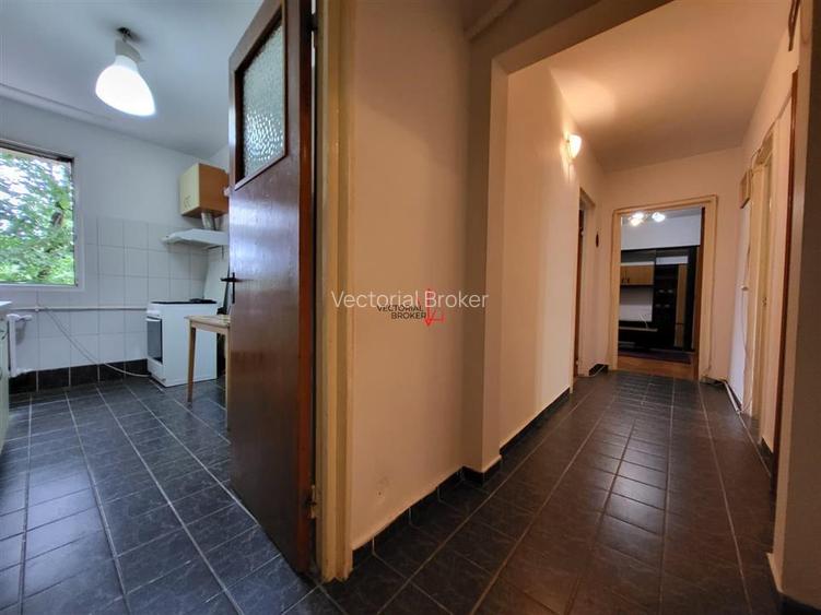 2 CAMERE DECOMANDAT / FIX IN BUZA PARCULUI I.O.R - 10