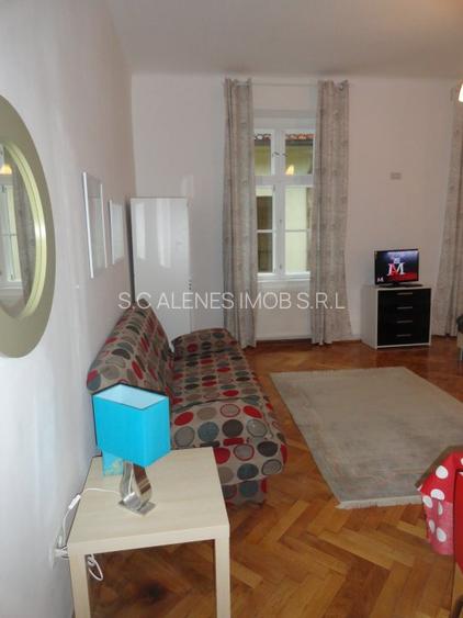 Brasov garsoniera de inchiriat,facultate, Biserica Neagra( smart working) - 6