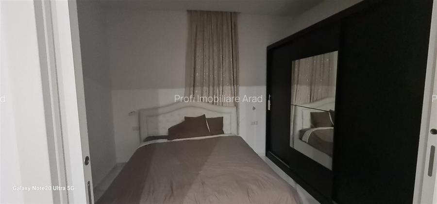 Ap. 2 camere central, zona Teatru, renovat - 15