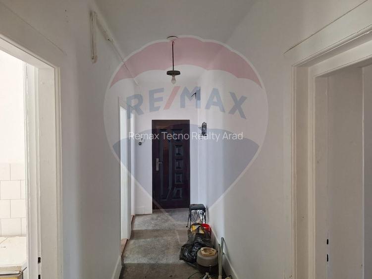 Apartament cu 2 camere în zona Central Simeria, Hunedoara - 11