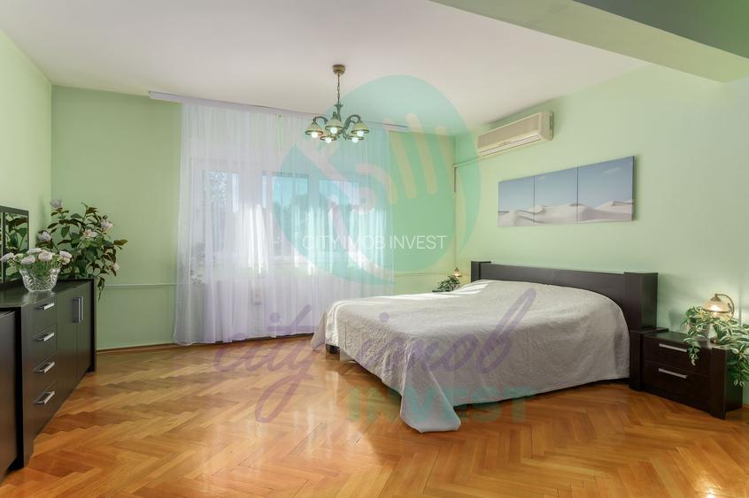 Vilă spațioasă cu curte superbă lângă Parcul Circului - 7