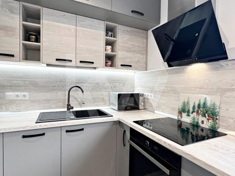 Casa noua 4 cam. moderna, mobilata si utilata, curte. 10 min. de Sibiu  - 15