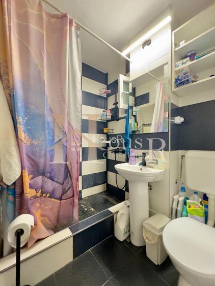 Etaj 1. Decomandat. 2 bai. Centrala termica proprie. - 13