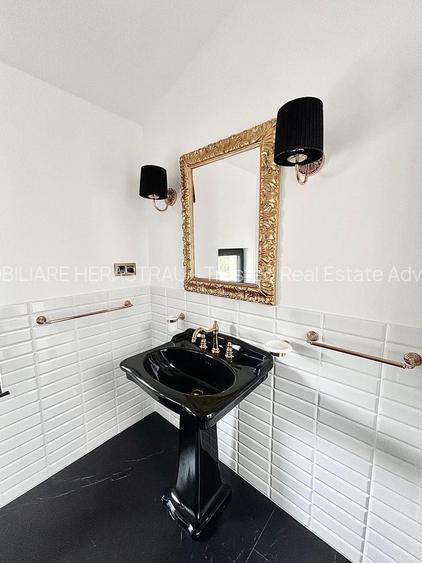 Vila neoclasica urbană | Palatul Parlamentului - 24