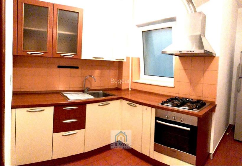 Inchiriez apt. 2 cam. Soseaua Nordului, Str. Barajul Arges,bl. 2009, loc parcare - 6