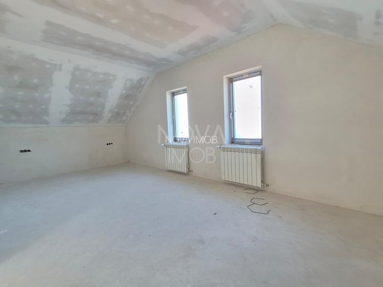 Casa generoasa cu 7 camere, 3 bai, dressing si parcare – Sura Mica - 17