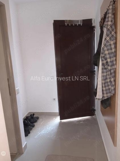 2 camere   in CASA  -central  -curte comuna-intrare separata - 3