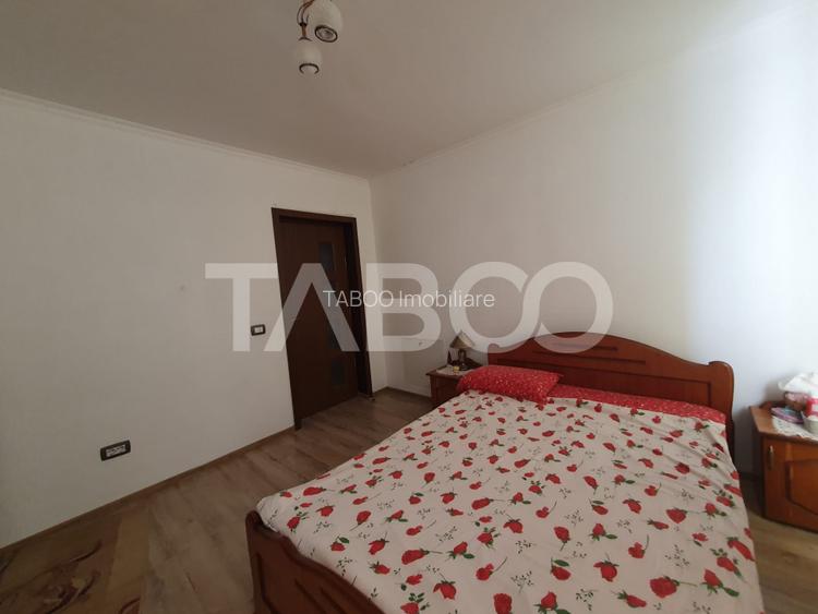 Casa 5 camere 3 bai 2 terase garaj magazie de vanzare 180 mp utili - 7