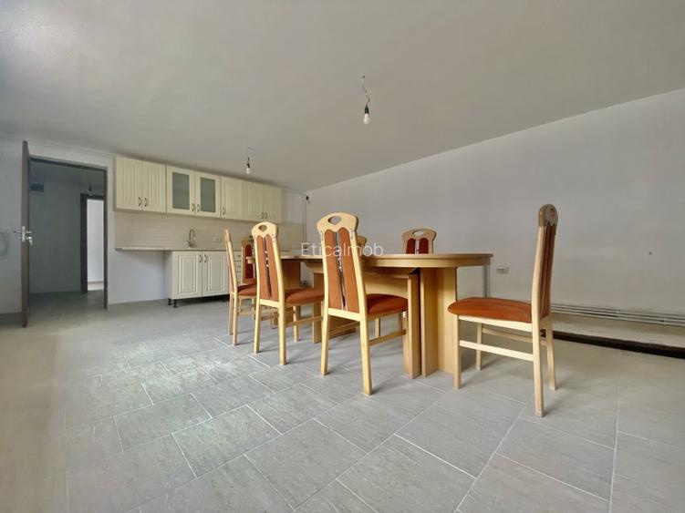 Vanzare casa P+1, teren 410 mp, zona centrala Targoviste. - 9