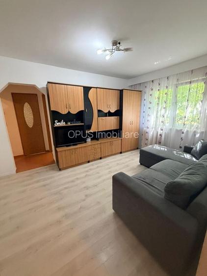 Apartament 3 camere, zona BIG - 3