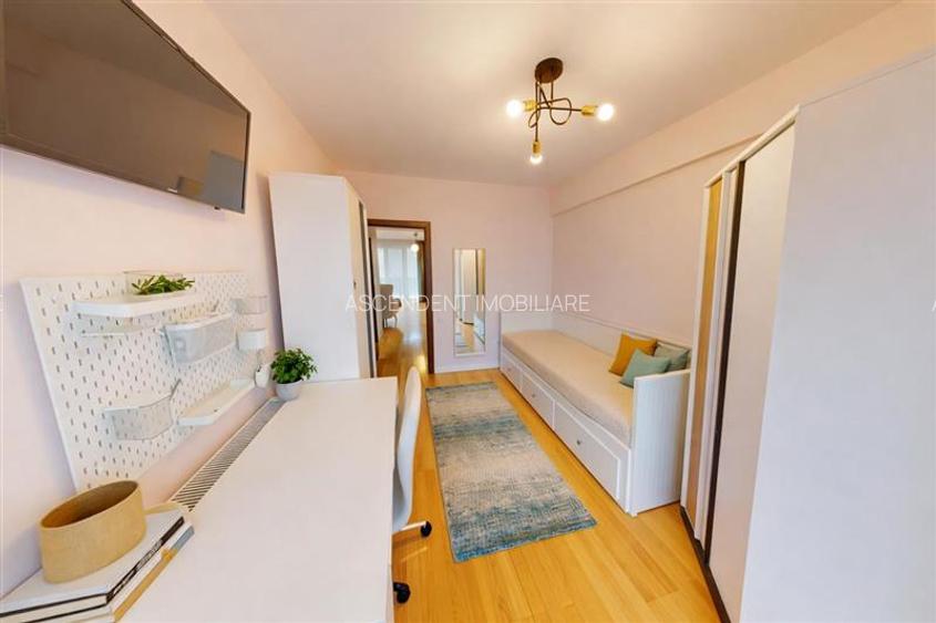 Spatialitate si confort: apartament 4 camere, Central, Brasov: FILM & 3D - 17