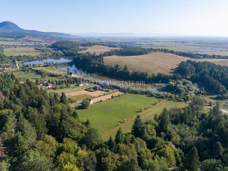 Teren intravilan 3300mp- Vulcan Brasov langa Lac si padure - zona turistica - 7