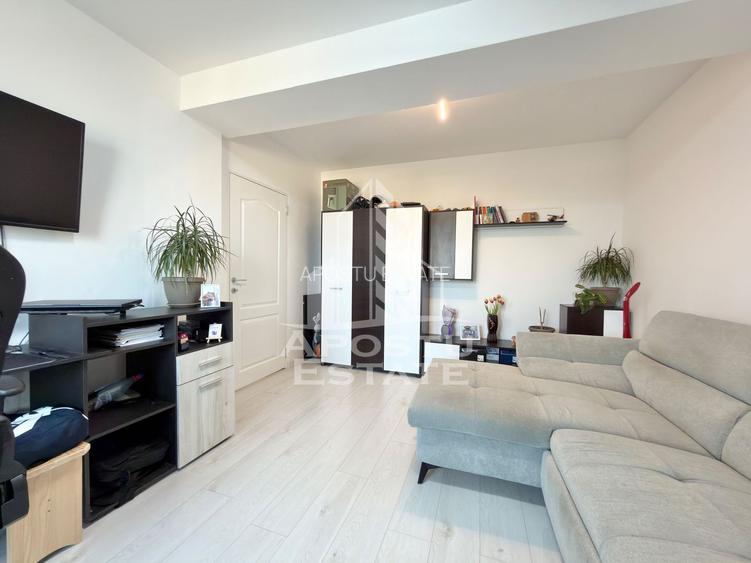 Apartament cu 2 camere mobilat decomandat, dressing si debara in Giroc - 5