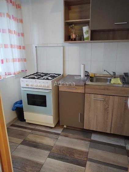 Inchiriere garsoniera Trapezului, la metrou 1 Decembrie 1918 - 10