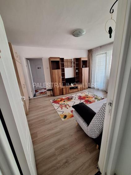Apartament 2 camere zona Garii,renovat,parcare,99500 Euro - 2