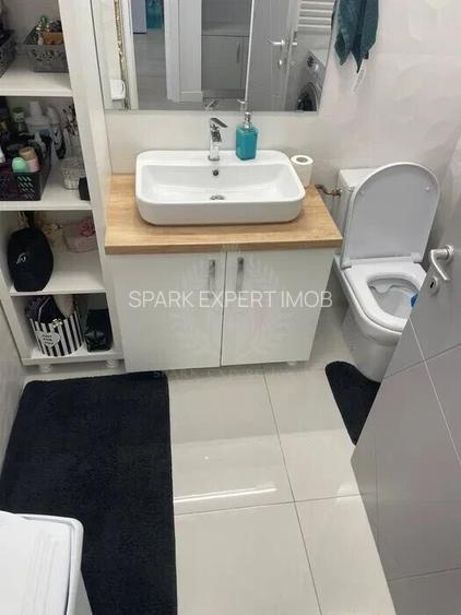 2 CAMERE // WHITE TOWER // LOC DE PARCARE SUBTERAN - 4