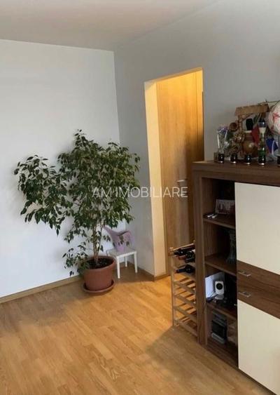 AP. 2 CAMERE TITAN, BUCATARIE INCHISA,BLOC REABILITAT,LOC PARCARE. - 8