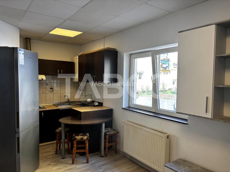 Garsoniera de vanzare  la parter mobilata si utilata  Sibiu - 3