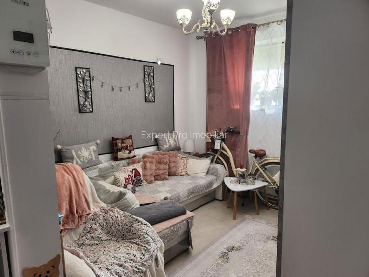 Teren Intaravilan Parcelabil 5300mp 25E  MP deschidere sosea 26m toate util.. - 9