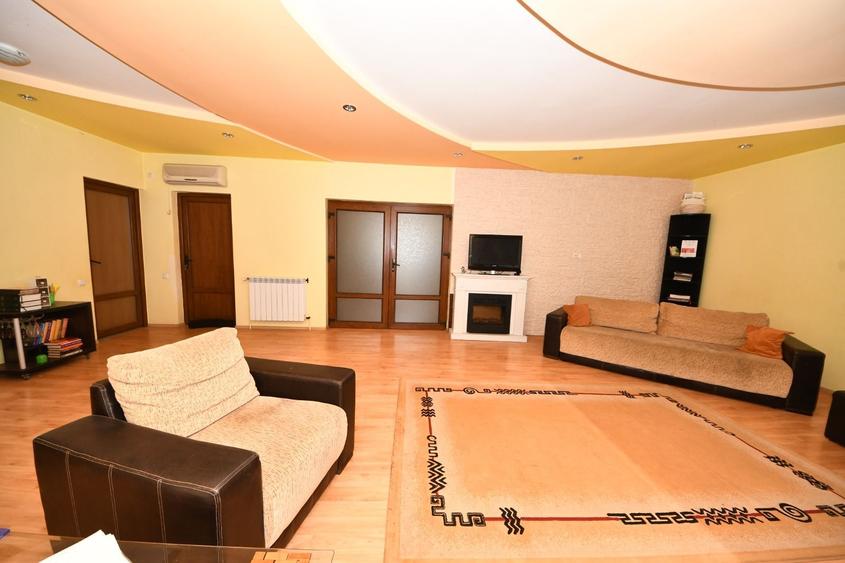Vila spatioasa, pretabil pentru locuit/clinica, zona Micro 17 – Galati