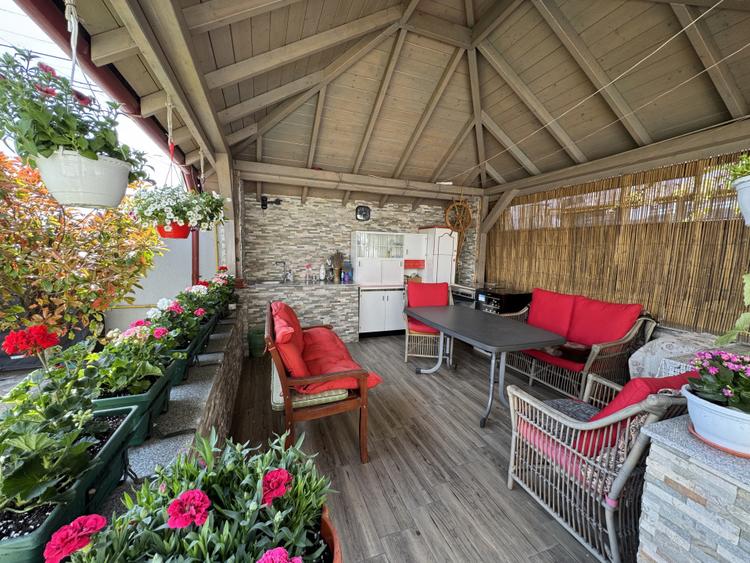 Casa boiereasca renovata complet – Str. Marasesti