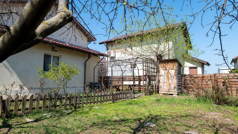 Vanzare vilă Bacu P+1+Pod, livadă, acces rapid A0/A1/Centură - 36