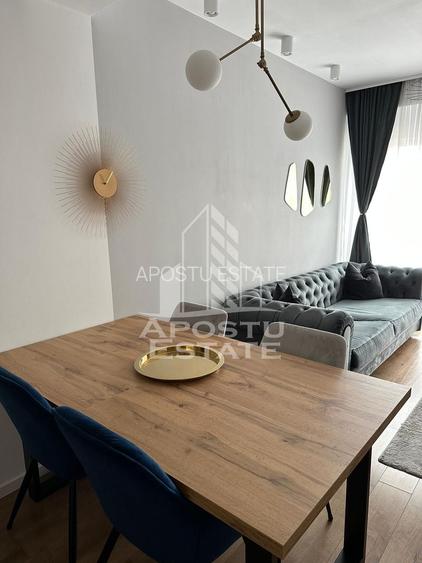 Apartament cu 2 camere, decomandat, loc subteran, zona Soarelui - 2