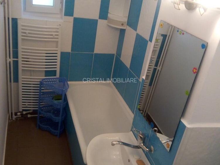 De vanzare apartament 3 camere Apusului - 7