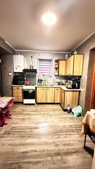 Casă de vânzare în  SAT SASAR  teren 651 mp, centrală Vaillant + sobă teracota! - 4