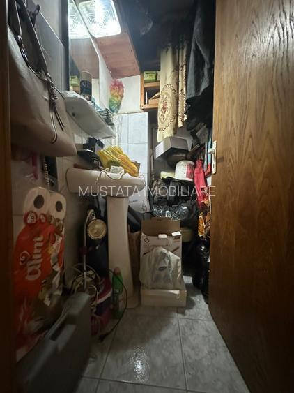 Apartament 4 camere decomandat, C. Calarasilor-Viziru 3. - 12