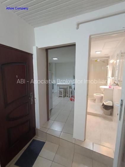 Inchirieri Case / vile SEMICENTRAL PIATA 1 MAI - 9