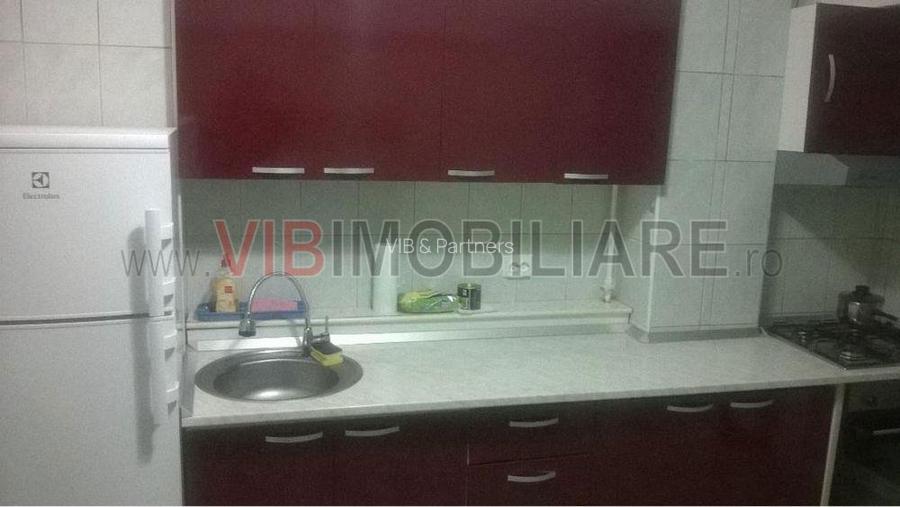 Unirii - Nerva Traian - bloc mixt 2002 - vedere bulevard - 2