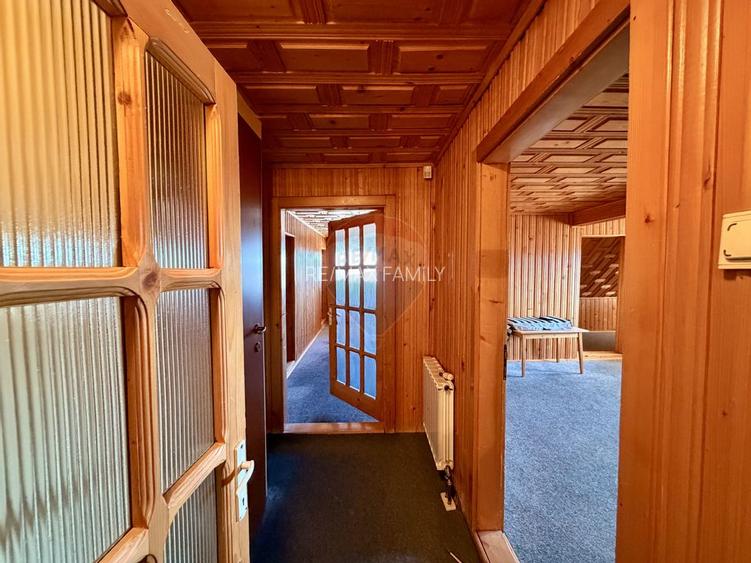 Casă / Vilă 8 camare cartier Beverly Hills Sanmartin - 33