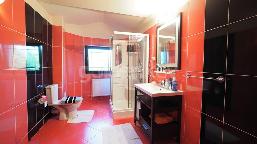 Vila cu 6 camere | gradina atent amenajata | garaj - 19