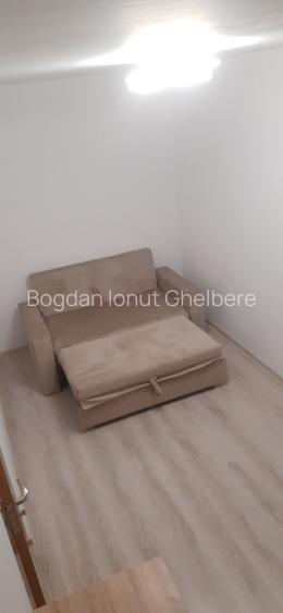 Închiriez apartament cu două camere nedecomandat.  - 7
