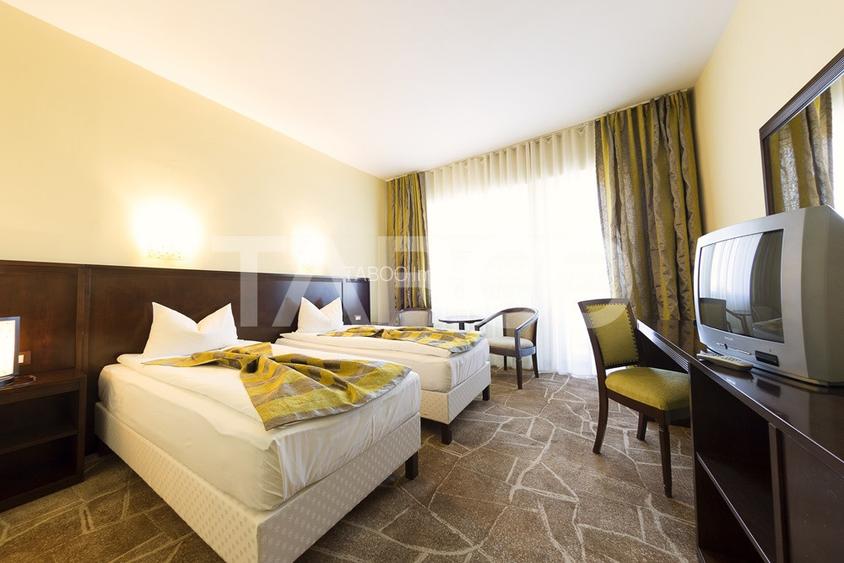 Hotel de 3* si 4* cu 64 de camere in Alba Iulia ultracentral - 18