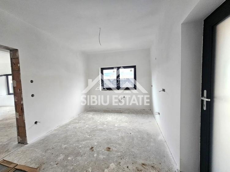Casa Sibiu, Poplaca 4 camere, 3 bai, terasa si curte NOU - 20