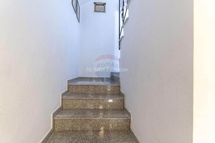 CASA cu finisaje premium de vânzare în FUNDATA, BRAȘOV| COMISION 0% - 33