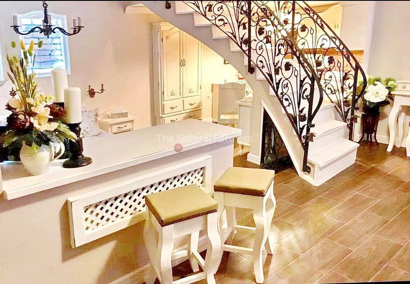 Casa cocheta pozitionata central - 16